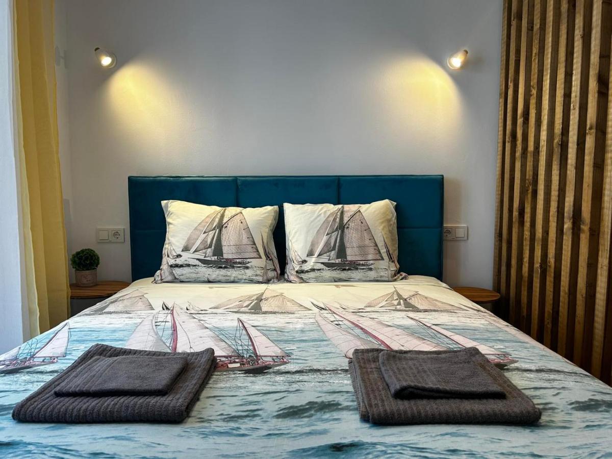 Sea Pleasure Studio Peraia  Exterior photo