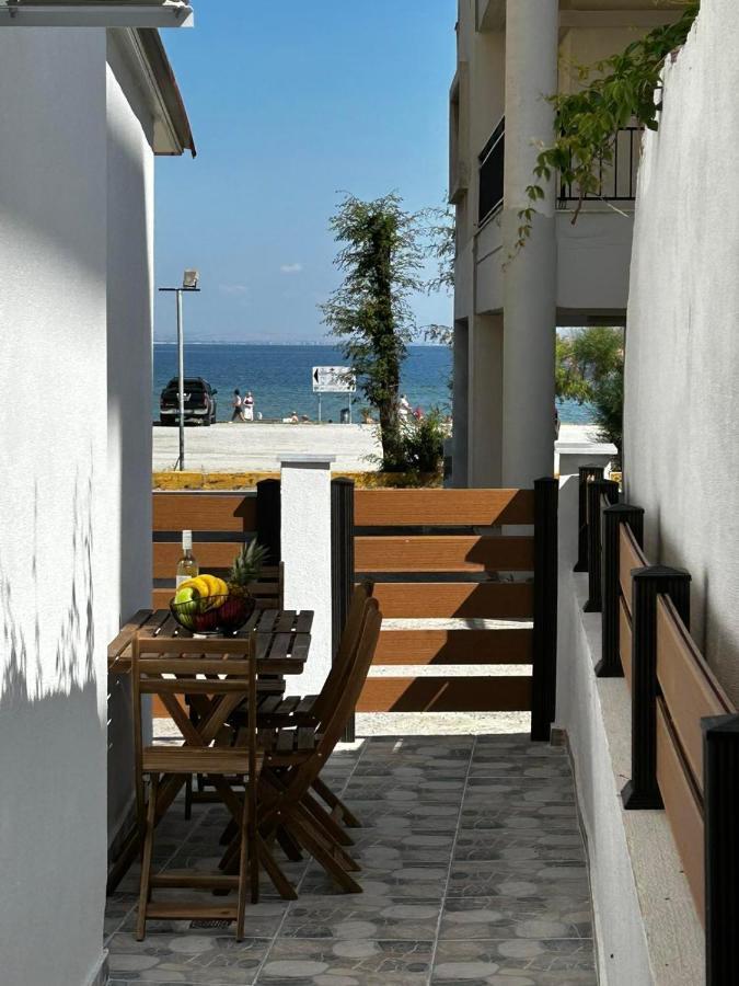 Sea Pleasure Studio Peraia  Exterior photo